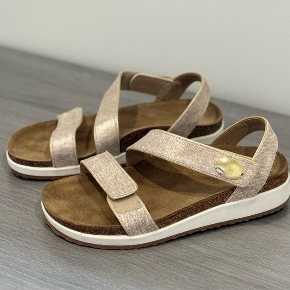 Aetrex Champagne Upper Leather Quarter Strap Sandal Sandals Size 7